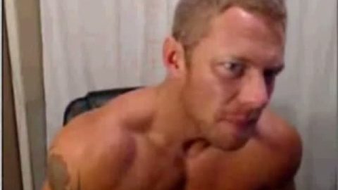 David Paterik Flexing and Posing And Then Jacking Off